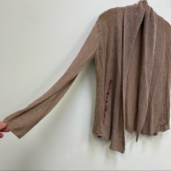 Maddison Linen Cardigan - Picture 2 of 9